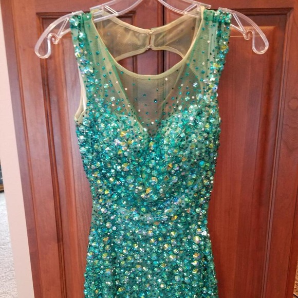 Prom Dress - Picture 2 of 3